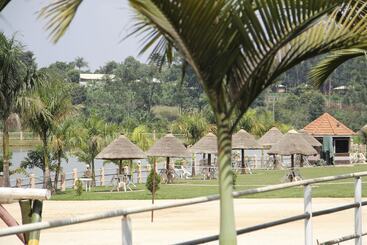 هتل Forest Park Resort