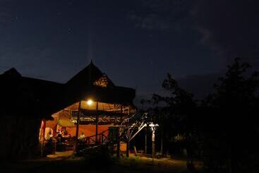 هتل Laikipia Eco Cottages