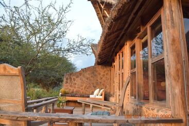 هتل Laikipia Eco Cottages