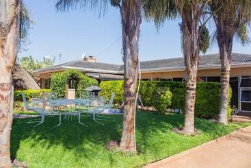 هتل Padandaro Guest House