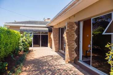 هتل Padandaro Guest House