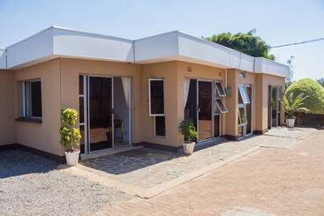 هتل Padandaro Guest House