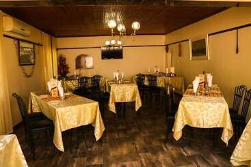 هتل Padandaro Guest House