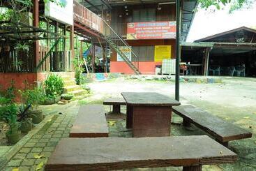 هتل Countryview Recreation Park & Resort