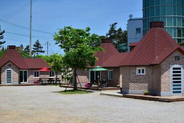 هتل Gochang Finlanche Pension
