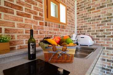 هتل Gochang Finlanche Pension
