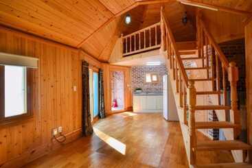 هتل Gochang Finlanche Pension