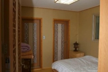 هتل Okcheon Kkotgureumchaeullu Pension