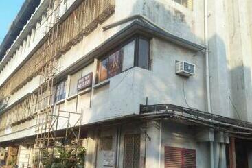 酒店 West Inn Near Mumbai International Airport