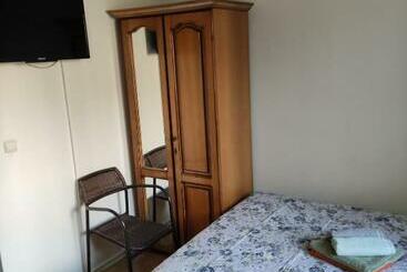 פנסיון Crizantema