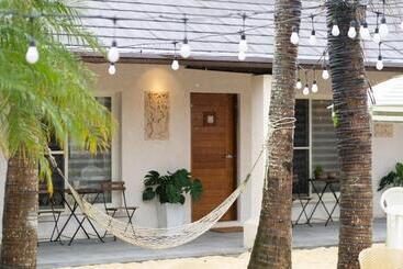 هتل Bali Slow