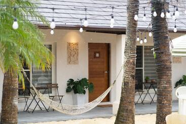 هتل Bali Slow