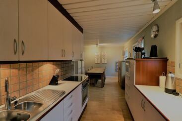 هتل Ribo Apartment Aurora