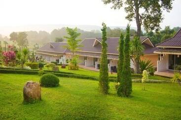 هتل Waranya Resort
