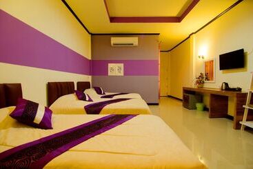 هتل Waranya Resort
