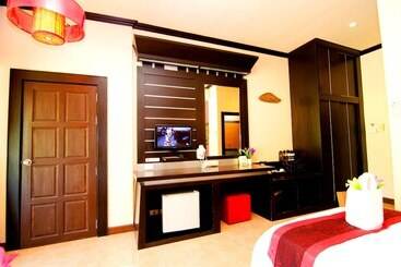 هتل Waranya Resort