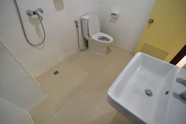 هتل Baan Chai Lay Apartment