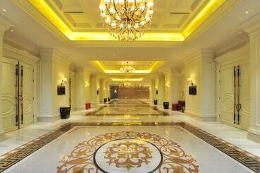هتل Grand Mercure Huizhou Huiyang