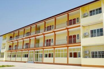 هتل Wattana House Thayang Phetchaburi