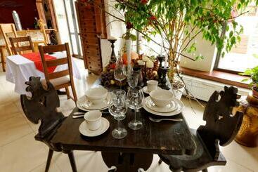 هاستل Restauracja Rycerska