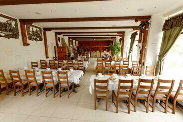 هاستل Restauracja Rycerska