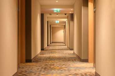 هتل Hampton By Hilton Lodz City Center