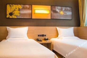 Iu Hotel Chongqing Jiangbei International Airport