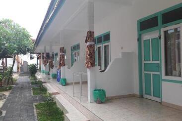 هتل Agung Lembongan Bungalow
