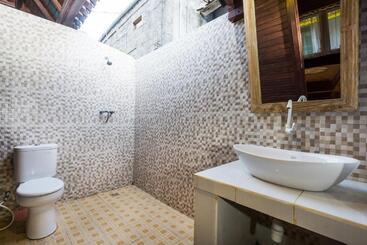 هتل Agung Lembongan Bungalow