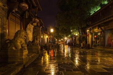 Magnotel Chengdu Kuanzhai Alley Tongjin Bridge