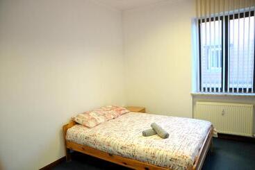 تختخواب و صبحانه Erasmus Rooms Genius