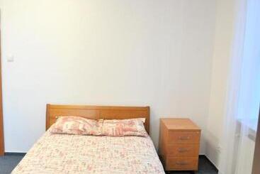 تختخواب و صبحانه Erasmus Rooms Genius
