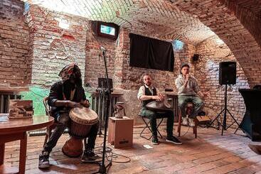 هتل Zajazd Kultury, Dawniej Pocztowy