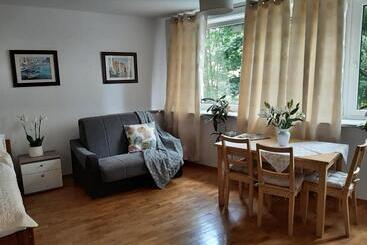 هاستل Apart  Salon Z Aneksem Kuchenym, 2 Sypialnie, łazienka