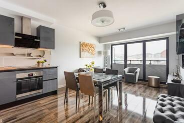 Apartamenty Bałtyckie Bulwar Portowy Widok Na Port, Centrum, Najlepsza Lokalizacja W Ustce