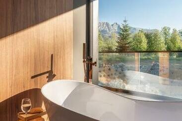 تختخواب و صبحانه Villa T Apartments & Spa