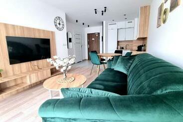 Nook Nook Apartments Bytkowska 103