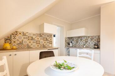 پانسیون Apartementy   Weranda   Z Ogrodem W Centrum