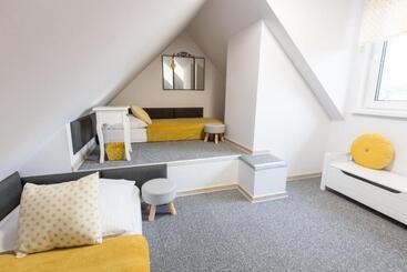 پانسیون Apartementy   Weranda   Z Ogrodem W Centrum