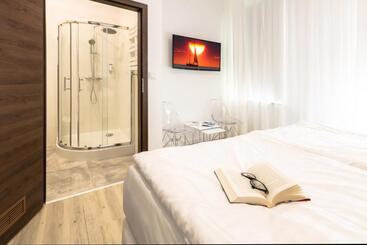 پانسیون Villa Rosa   200m Od Morza