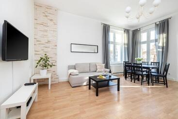 Riviera Residence Apartments