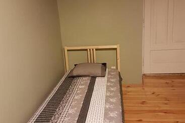 42 200 Hostel