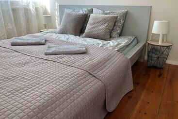 هاستل Bankowa 8 Guest Rooms