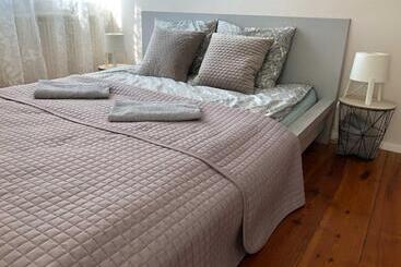 هاستل Bankowa 8 Guest Rooms
