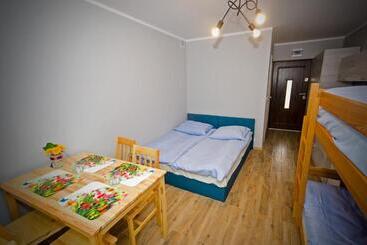 호스텔 Ośrodek Dąbrówka