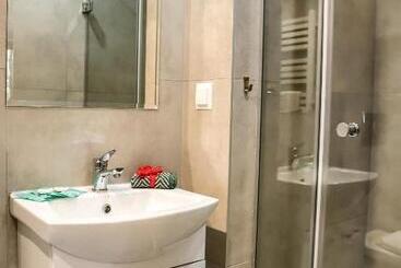 تختخواب و صبحانه Dw Pod Jaworami   Relaks W Spa   Jacuzzi, Sauna Na Wyłączność