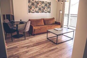تختخواب و صبحانه The Loft   Garncarska 1