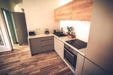 تختخواب و صبحانه The Loft   Garncarska 1