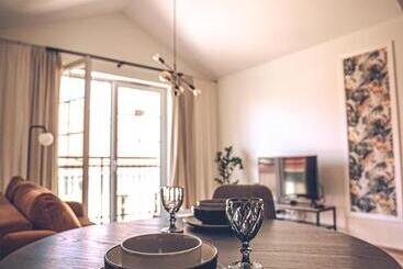 تختخواب و صبحانه The Loft   Garncarska 1