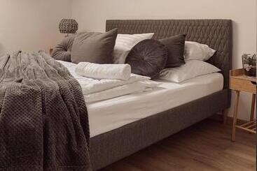 تختخواب و صبحانه The Loft   Garncarska 1